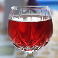 Bicchiere di vino rosè - Vini pregiati online